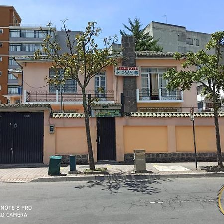 Hostel Luz Robles Quito Kültér fotó